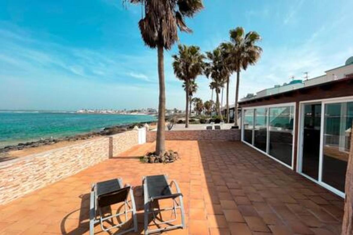 Corralejo Beach Villa San Antonio- Private Heated Pool, Breathtaking Sea View, Bbq, Fast Wifi By Amazzzing Travel Dış mekan fotoğraf
